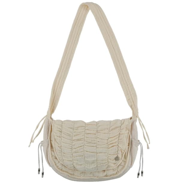 코이세이오 퀄티드 크로스백