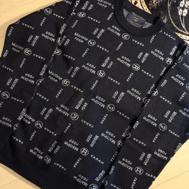 (xs) martin rose 마틴로즈 파라 니트