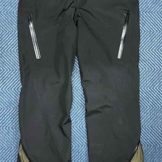 넥스트도어립스 워터프루프 트위스티드 팬츠