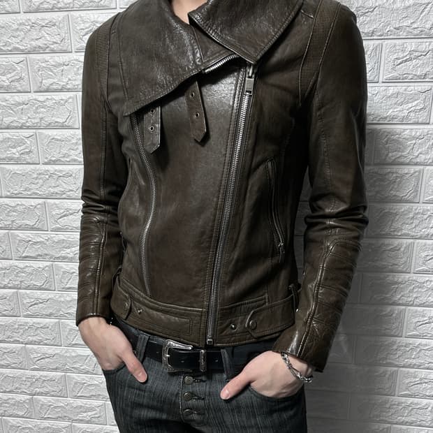 Maje 램스킨 사선 버클 하이넥 자켓