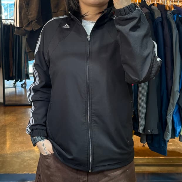아디다스 사이드라인 블랙 바람막이