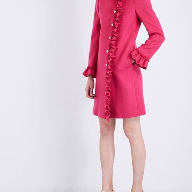 [새상품.정가400이상] GUCCI 러플 디테일 핑크 코트