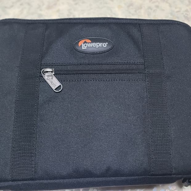 로우프로(Lowepro) 정품 카메라 숄더백