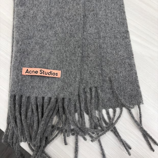 아크네 스튜디오 머플러