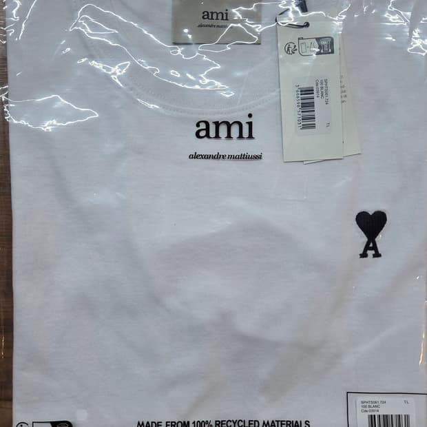 (새상품/정품)아미 스몰하트 반팔 티셔츠 L