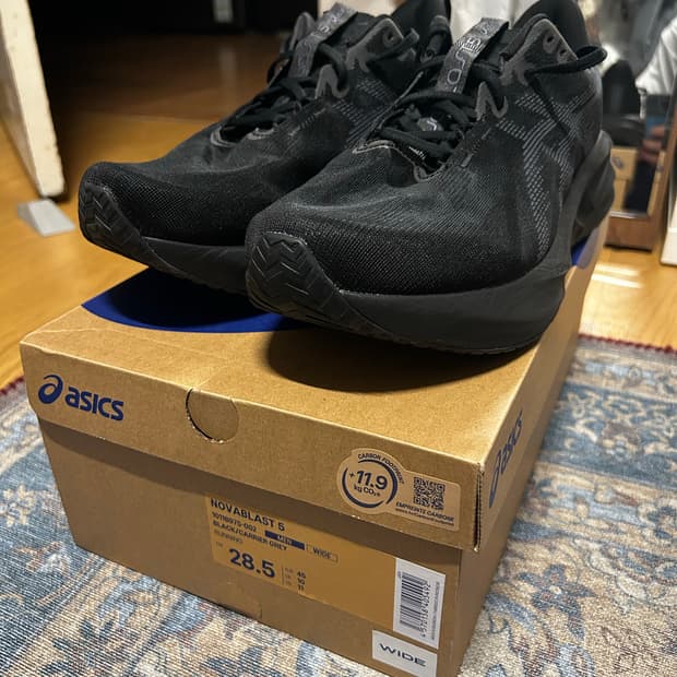 [마일리지7km] 아식스 노바블라스트5 2e 285