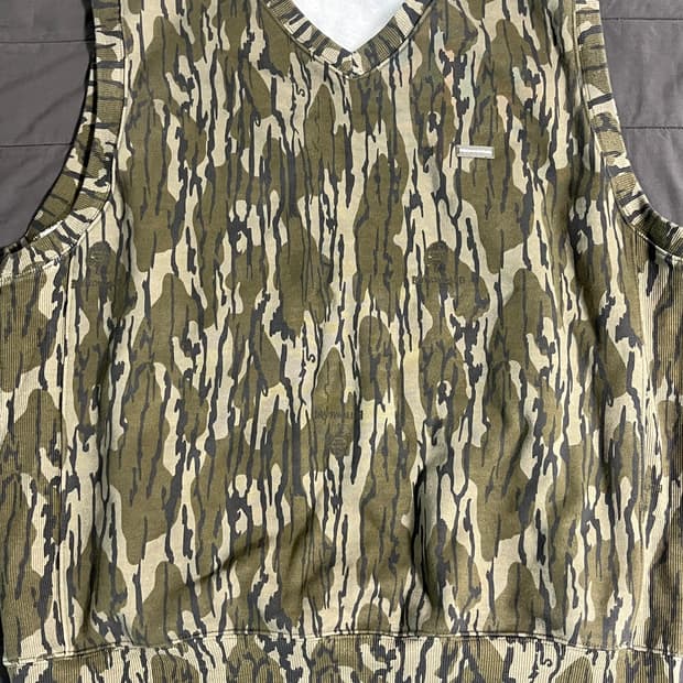 Thisisneverthat camo vest