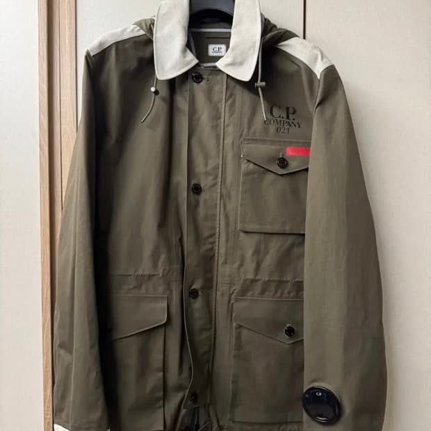 CP컴퍼니 벤타일 고글 라밀라 자켓 50사이즈