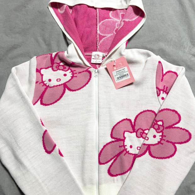 Hello Kitty X SKINNY DIP LONDON  니트 후드집업