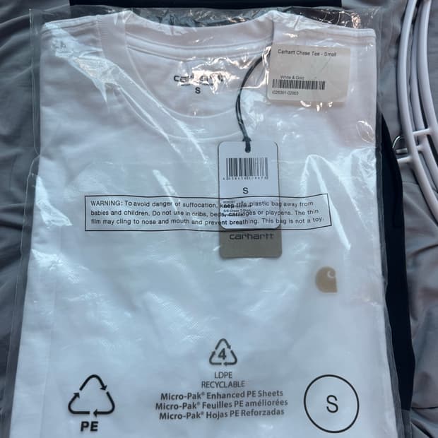 칼하트wip반팔티