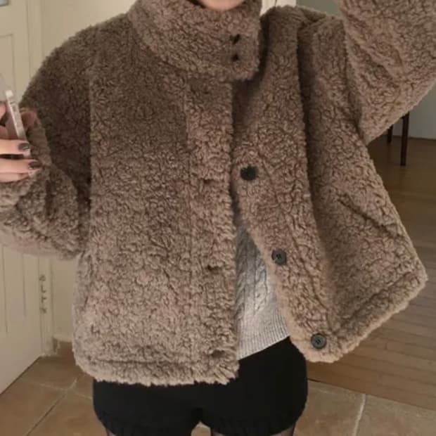 하이넥 무스탕 퍼자켓 숏코트