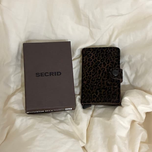 시크리드 미니월렛 레오브라운 레오파드 카드지갑