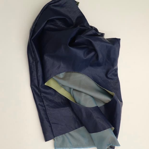 [Punctum Test] "O" skirt on blue