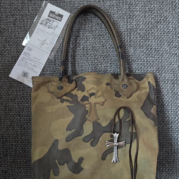 크롬하츠 리미티드 한정판 카모플라쥬 크로스 토트백