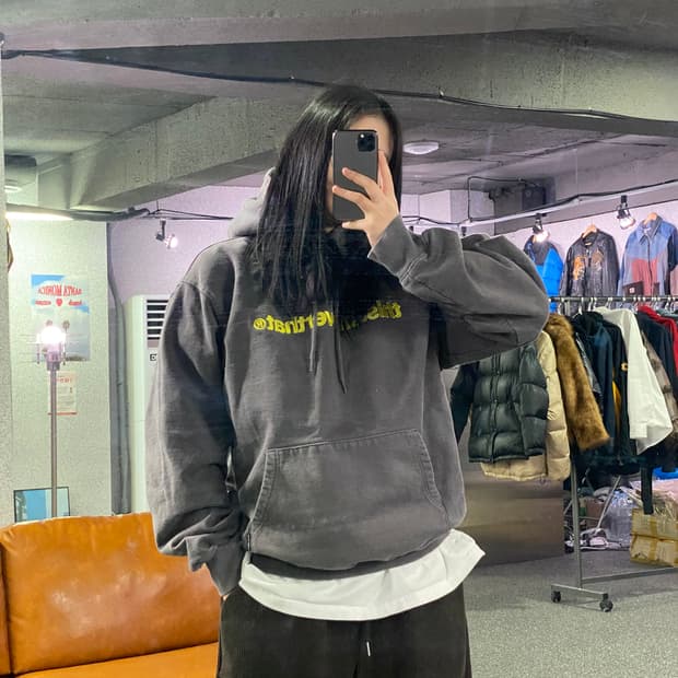 디스이즈네버댓 빅로고 차콜 후드티 B3820