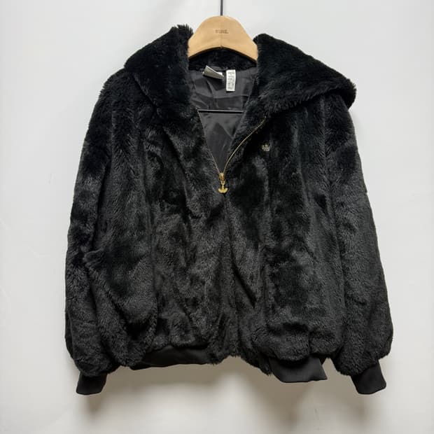 아디다스 퍼 후드집업