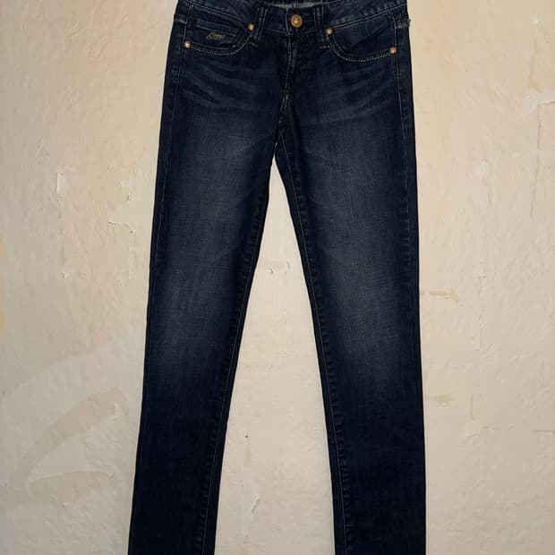 “GUESS” Y2K butterfly rhinestone jeans