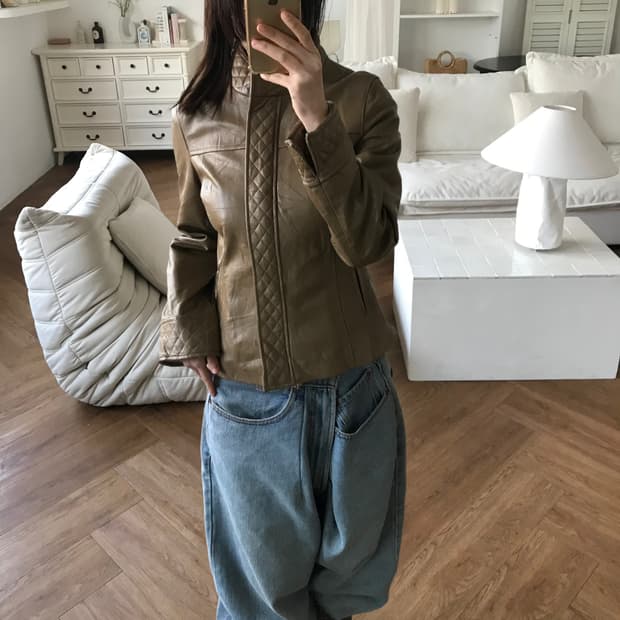 vintage zip-up leather jacket