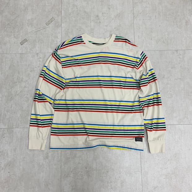 Levis 단가라 롱슬리브 #823