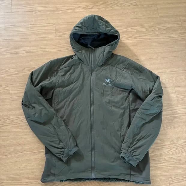 아크테릭스 아톰후디 lt 라지 타츠