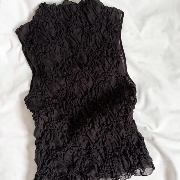 massimo dutti rinkle high neck sleeveles