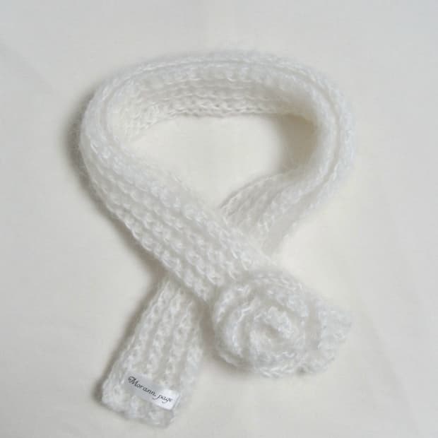 crochet mohair rose scarf white / mega