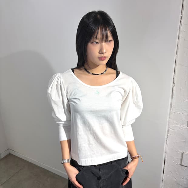 비비안 웨스트우드 화이트 슬리브 긴팔 퍼프 티셔츠