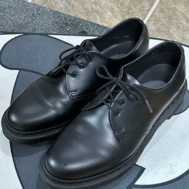 닥터마틴 1461 모노 불랙 UK8 270