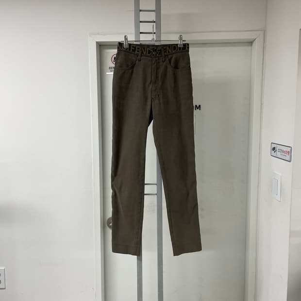 펜디 주카 로고 팬츠 42(W)