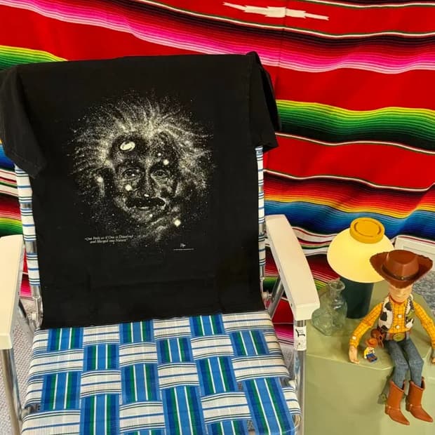 90s 아인슈타인 야광티셔츠 (저스틴비버)