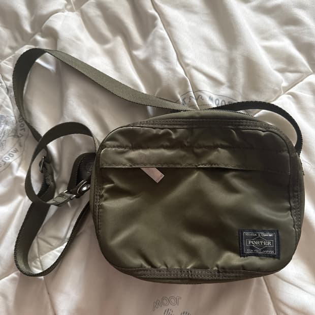 요시다 포터 프레임 카키 숄더백