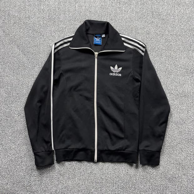 아디다스 유로파 블랙 트랙탑 져지