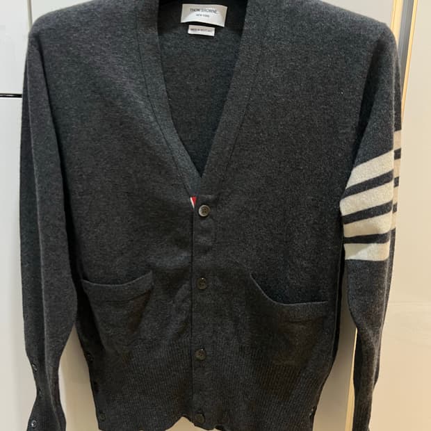 톰브라운 캐시미어가디건 4사이즈 (새상품급)