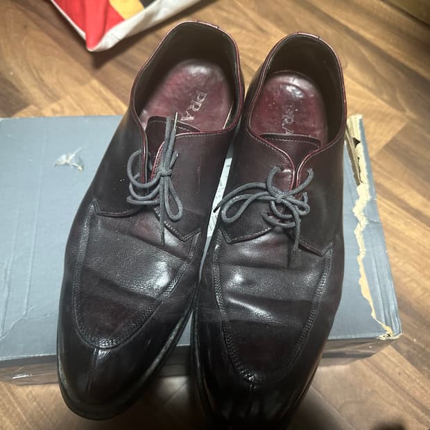 프라다 더비 9사이즈