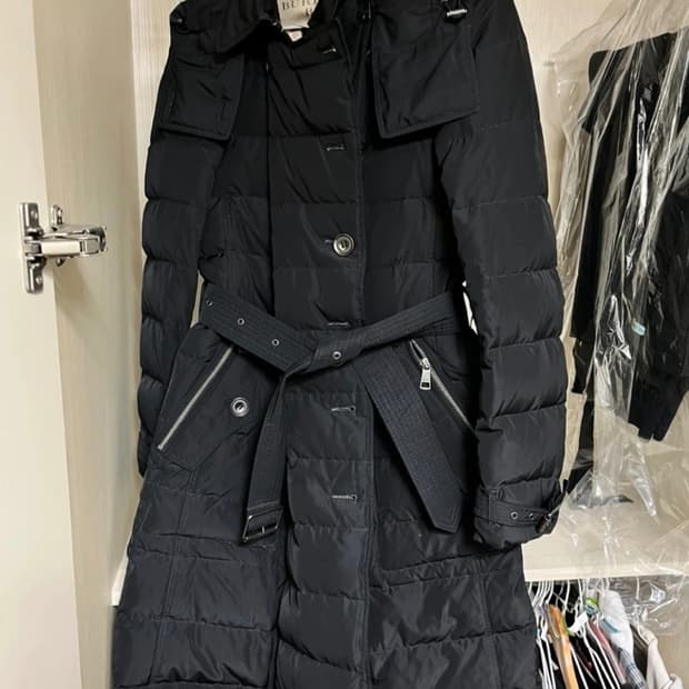 (정품) 버버리 브릿 롱패딩 S (애쉬윅 명품 여자 자켓 점퍼)