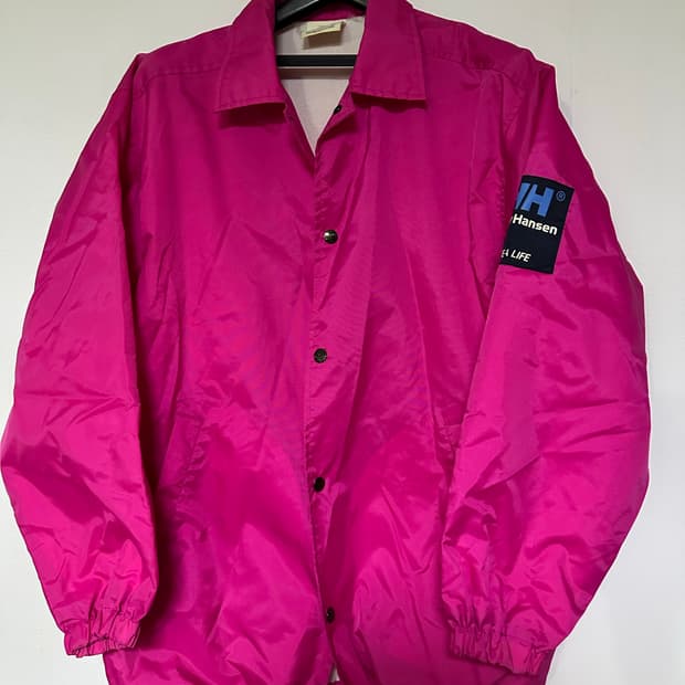 헬리한센 핑크색 바람막이