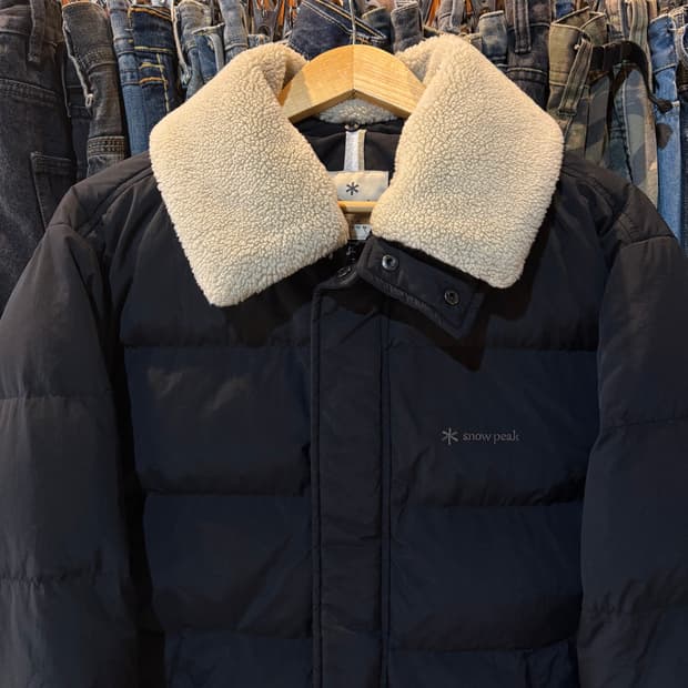 스노우피크 카라 부클넥 헤비 다운 자켓