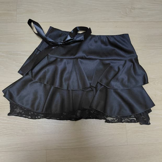 쉬인 검정색 리본 레이스 프릴 미니스커트