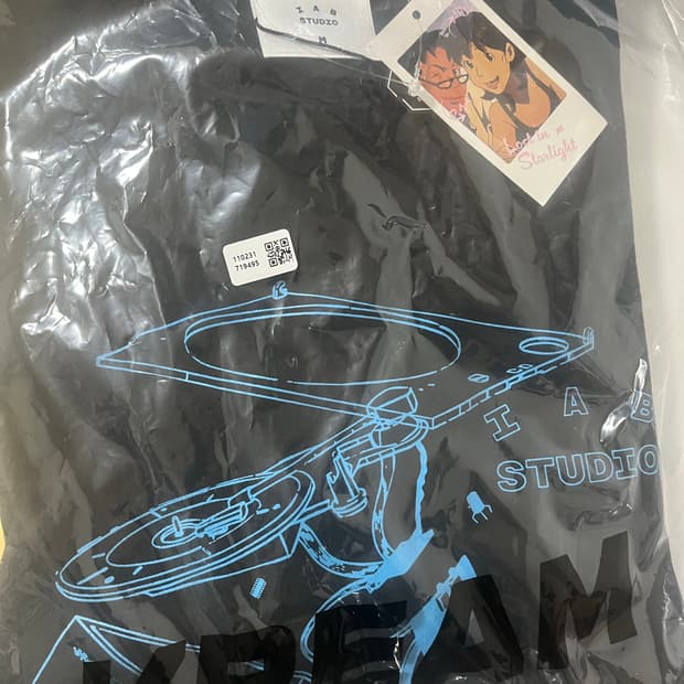 (새상품) 아이앱스튜디오 롱슬리브 m