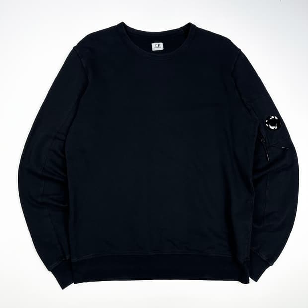 CP컴퍼니 베이직 와펜 슬리브 맨투맨 블랙 L