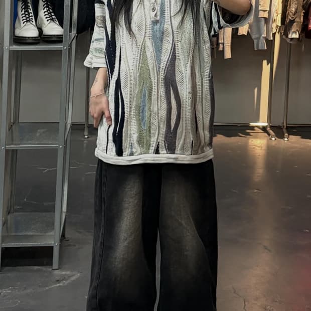 쿠지 3D 케이블 데미지 버튼 반팔니트 A3656