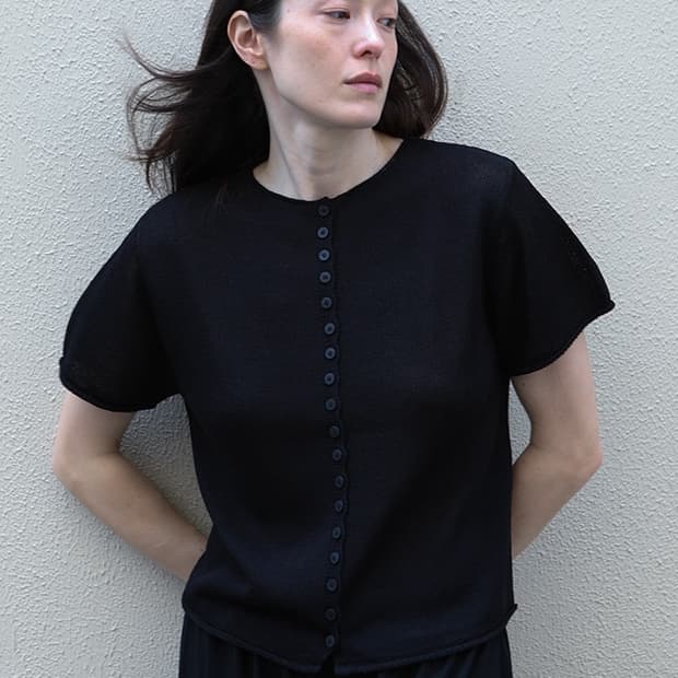 오브헤덴 반팔 가디건 Fold Button Cardigan