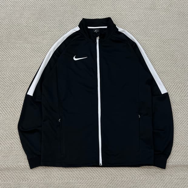 나이키 드라이핏 트랙탑 r3296