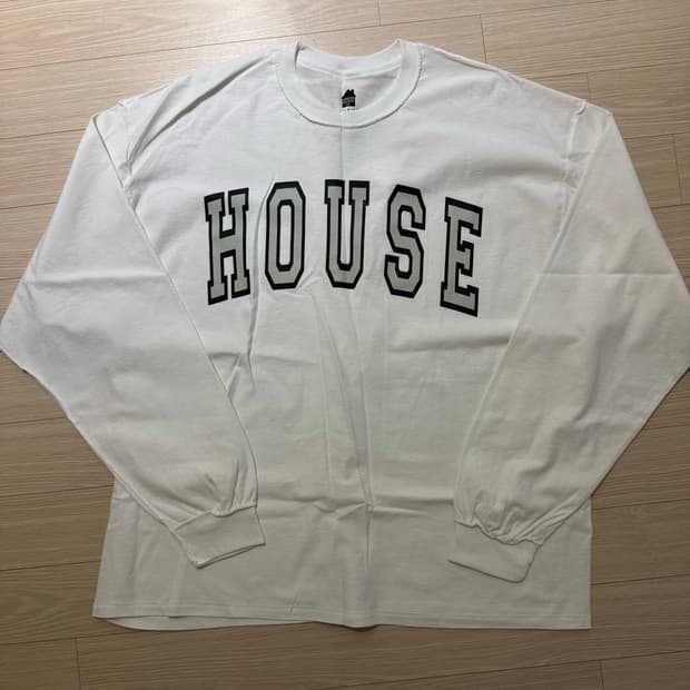 Isness musc 이즈네스 뮤직 롱슬리브 HOUSE