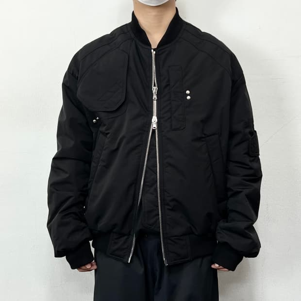 언더마이카 22ss 아바벨 멀티 플랩 오버사이즈 봄버 자켓