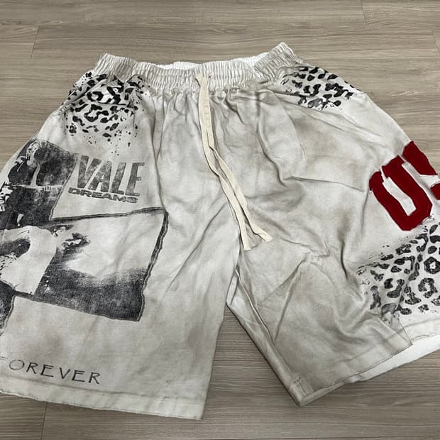 vale forever cheetah t-shorts M