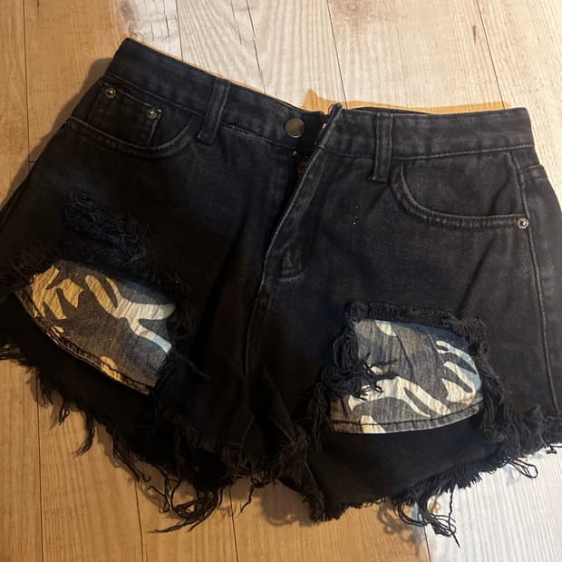 빈티지 밀리터리 블랙 데님 쇼츠
