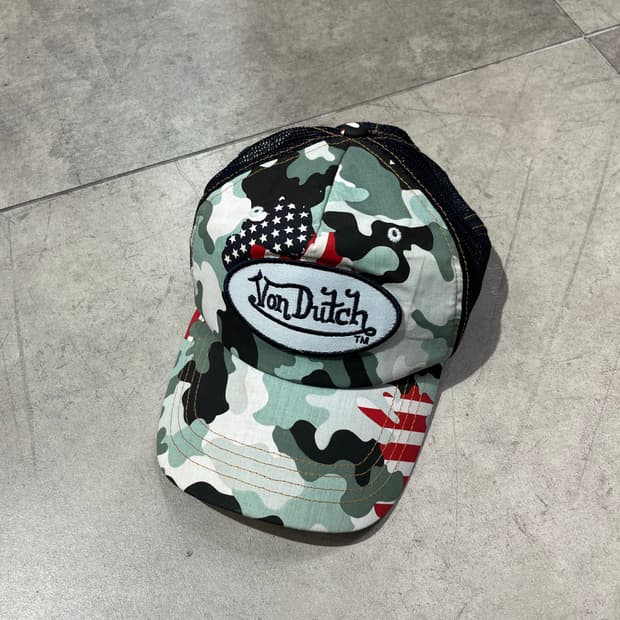 Von Dutch 카모 미국 국기 메쉬 볼캡
