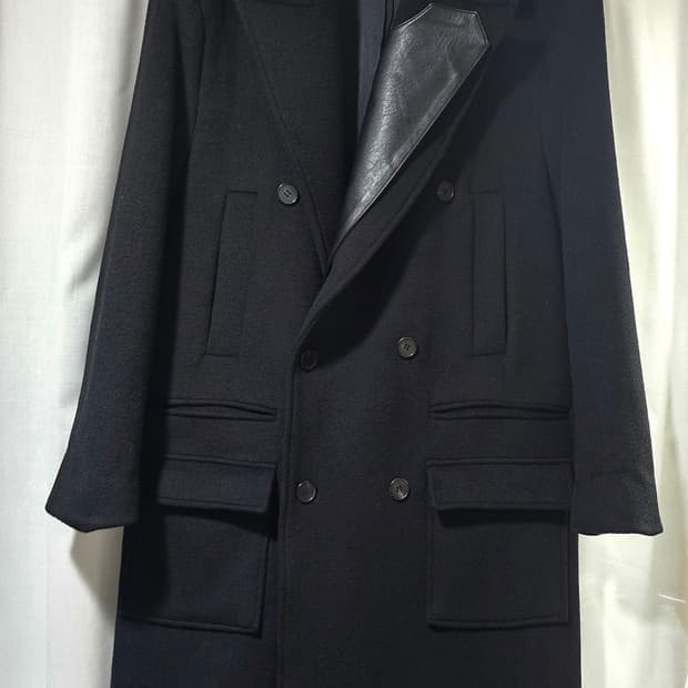 LeAwi 블랙 더블 코트