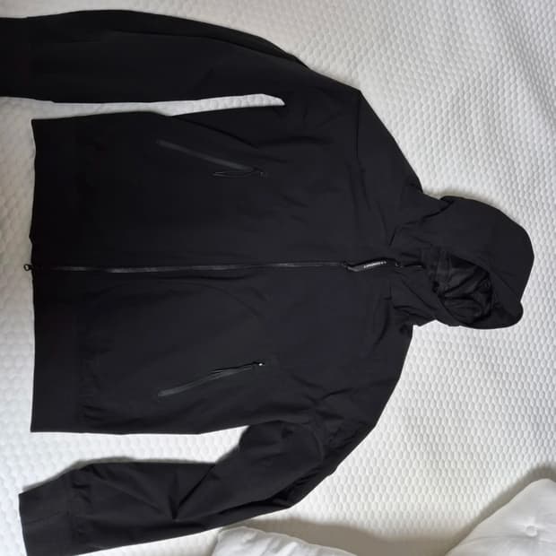 Cp 컴퍼니 바람막이 54